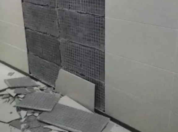 呈贡瓷砖空鼓维修公司分享下呈贡墙砖松动维修的知识